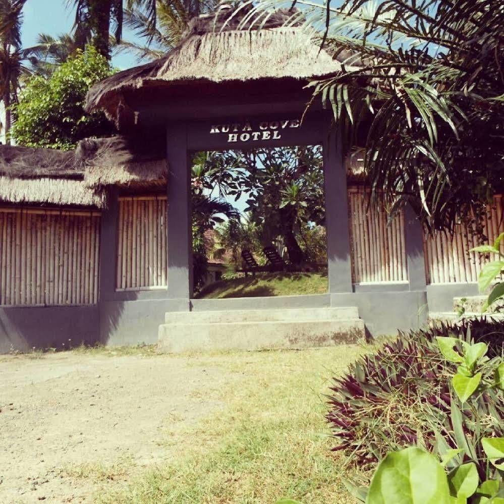 Kuta Cove Hotel Extérieur photo